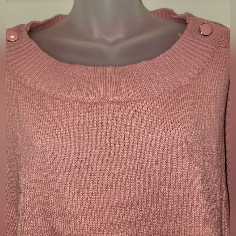 Button Shoulder Pullover Sweater - Picture 5 of 8